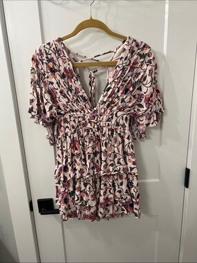 Tularosa Blush Pink Floral V-Neck Ruffle Tiered Blouse